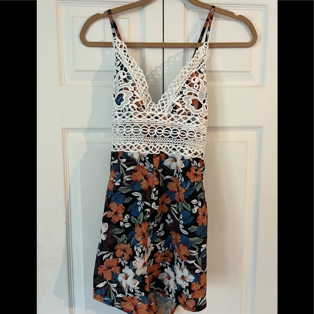 Romper - Picture 2 of 3